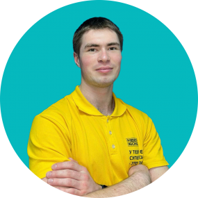 Эрик - КИБЕРшкола программирования для детей, компьютерные курсы для школьников, начинающих и подростков - KIBERone г. Сколково